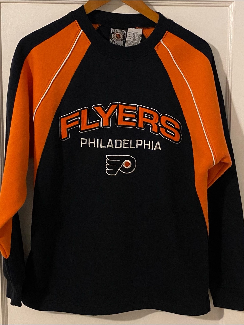 Philadelphia Flyers NHL Youth (14/16) Large Pullover Sweatshirt